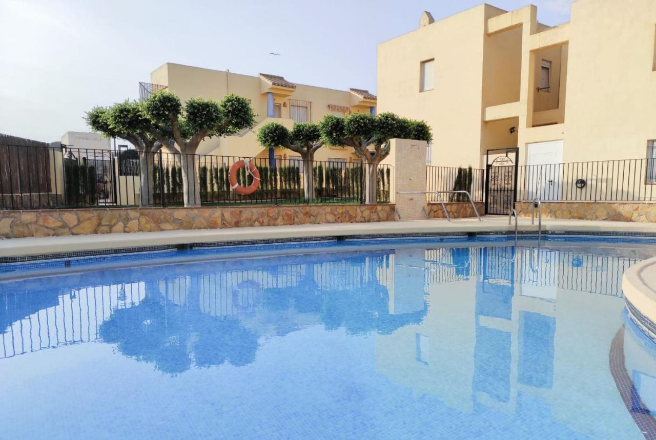 Beach Apartamentos Garrucha Ngoại thất bức ảnh